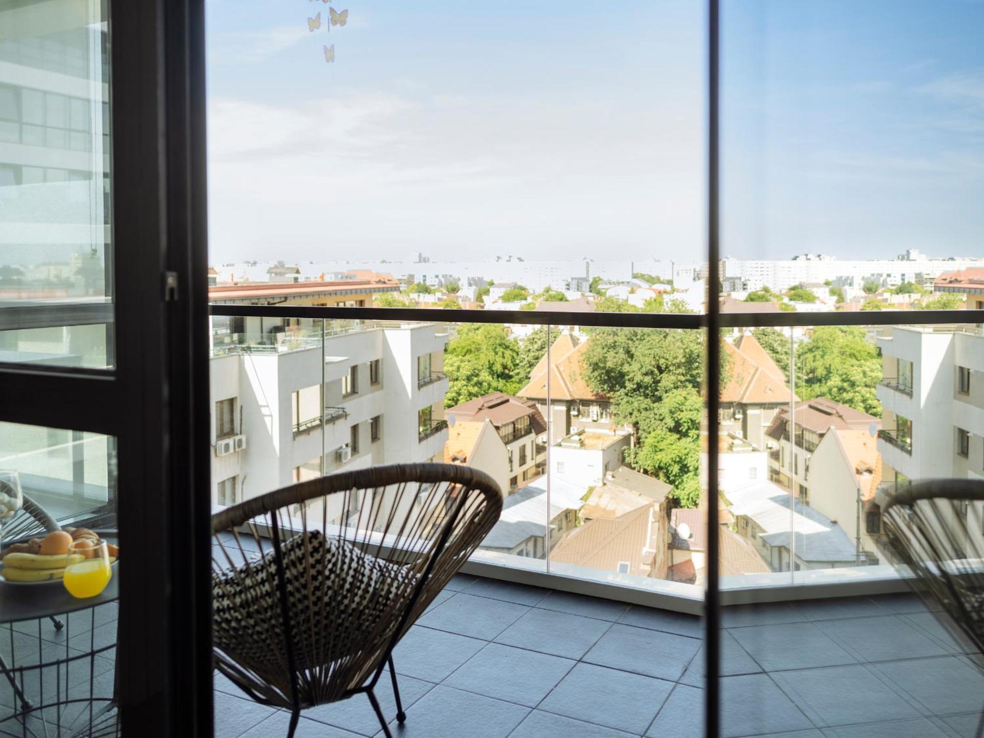 Bright Apartment , Modern Amenaties Bucharest Exterior photo